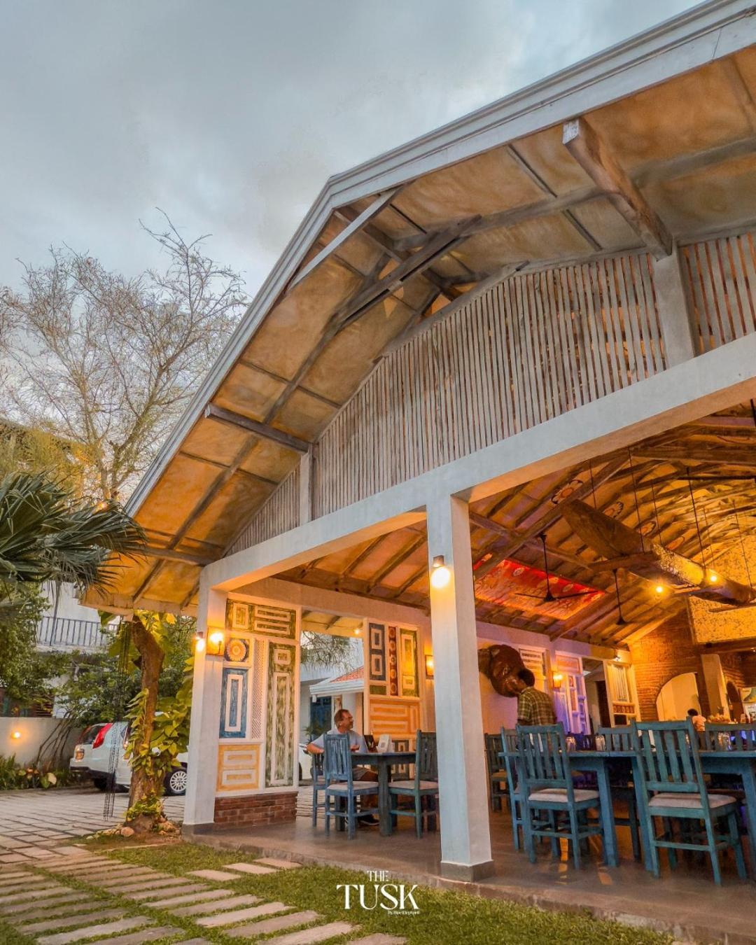Blue Elephant Boutique Hotel Negombo Exterior foto